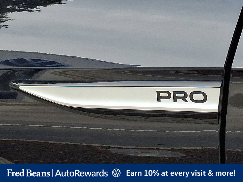 Certified 2024 Volkswagen ID.4 Pro RWD image 36