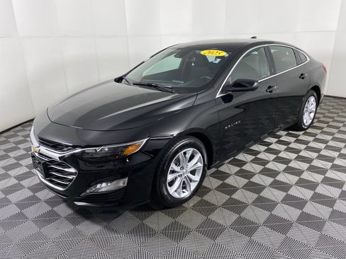 Used 2025 Chevrolet Malibu LT image 11