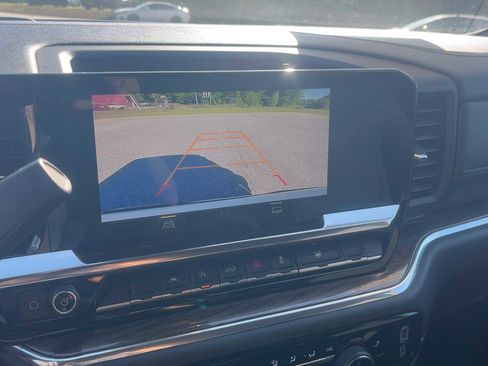 Used 2025 Chevrolet Silverado 1500 LT RWD image 20