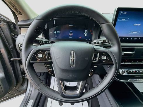 Used 2025 Lincoln Corsair AWD w/ Equipment Group 101A image 11