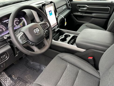 New 2026 RAM 1500 4x4 Crew Cab image 11