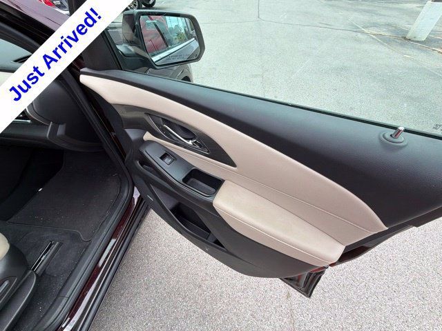 Used 2023 Chevrolet Traverse Premier FWD image 20