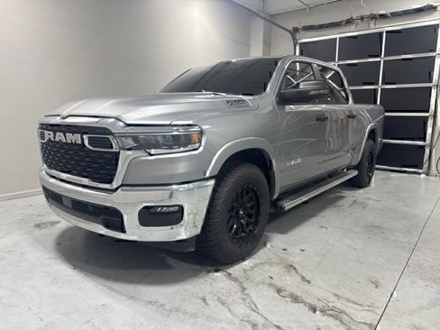 Used 2025 RAM 1500 Big Horn AWD/4WD image 2