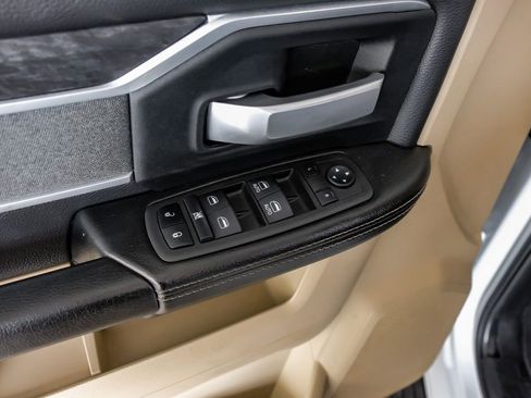 Used 2022 RAM 3500 Big Horn image 44