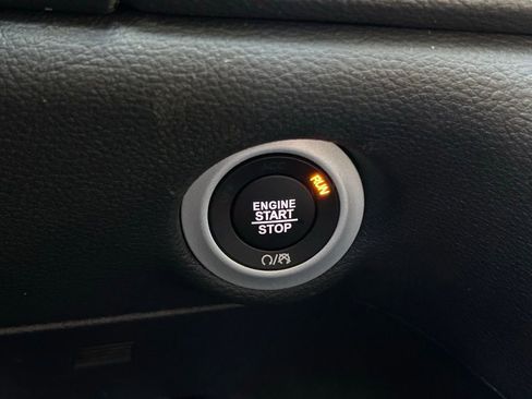 New 2026 Chrysler Pacifica Select w/ S Appearance Package image 48