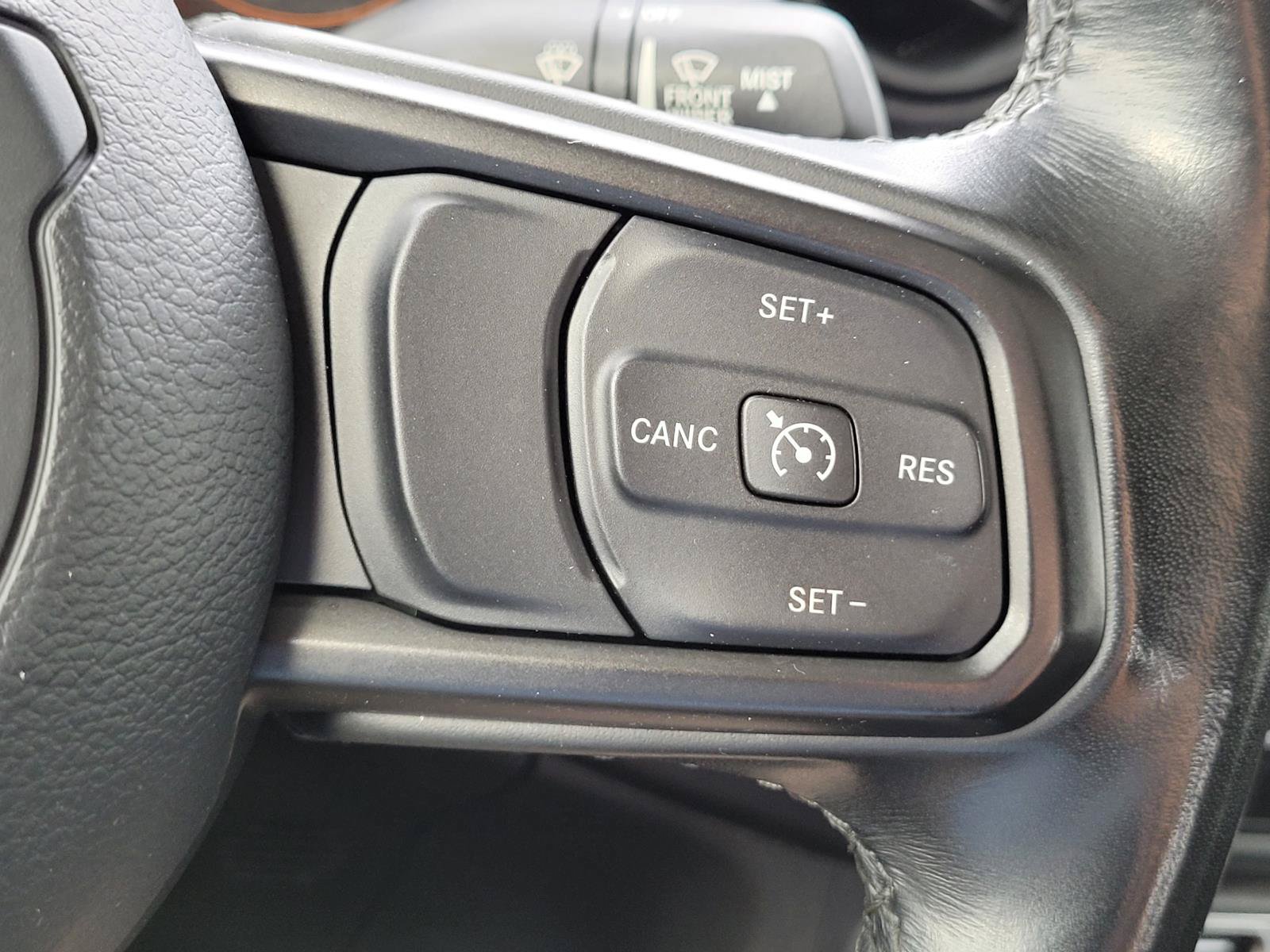 Used 2022 Jeep Gladiator Sport AWD/4WD image 8