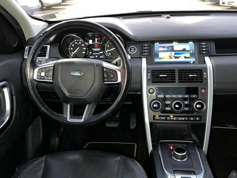 Used 2017 Land Rover Discovery Sport HSE image 14