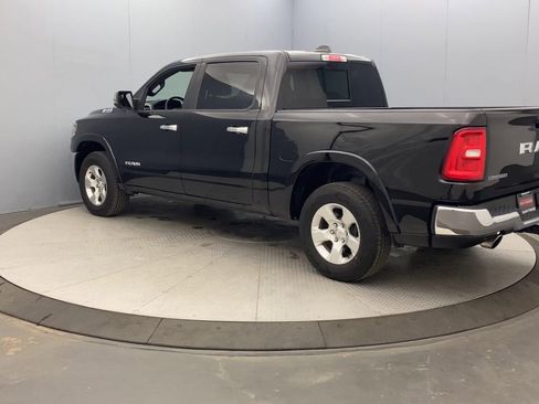 Used 2025 RAM 1500 Big Horn AWD/4WD image 3