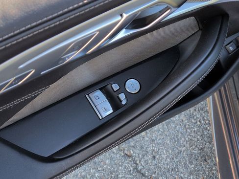 Used 2023 BMW M850i xDrive Coupe image 15