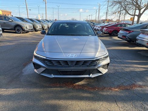 New 2026 Hyundai Elantra Sport image 2