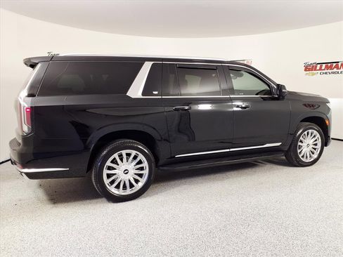 Used 2024 Cadillac Escalade ESV Premium Luxury image 28
