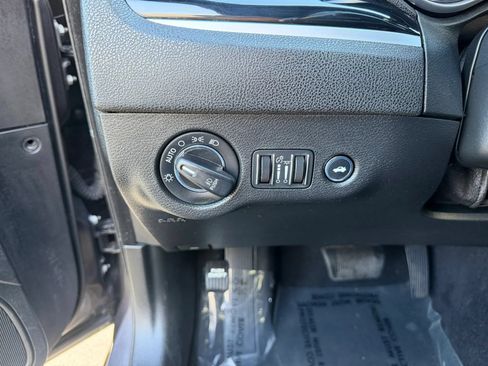 Used 2021 Chrysler 300 S RWD image 26