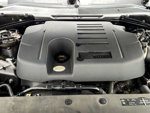 Used 2022 Land Rover Defender 110 X-Dynamic SE AWD/4WD image 28