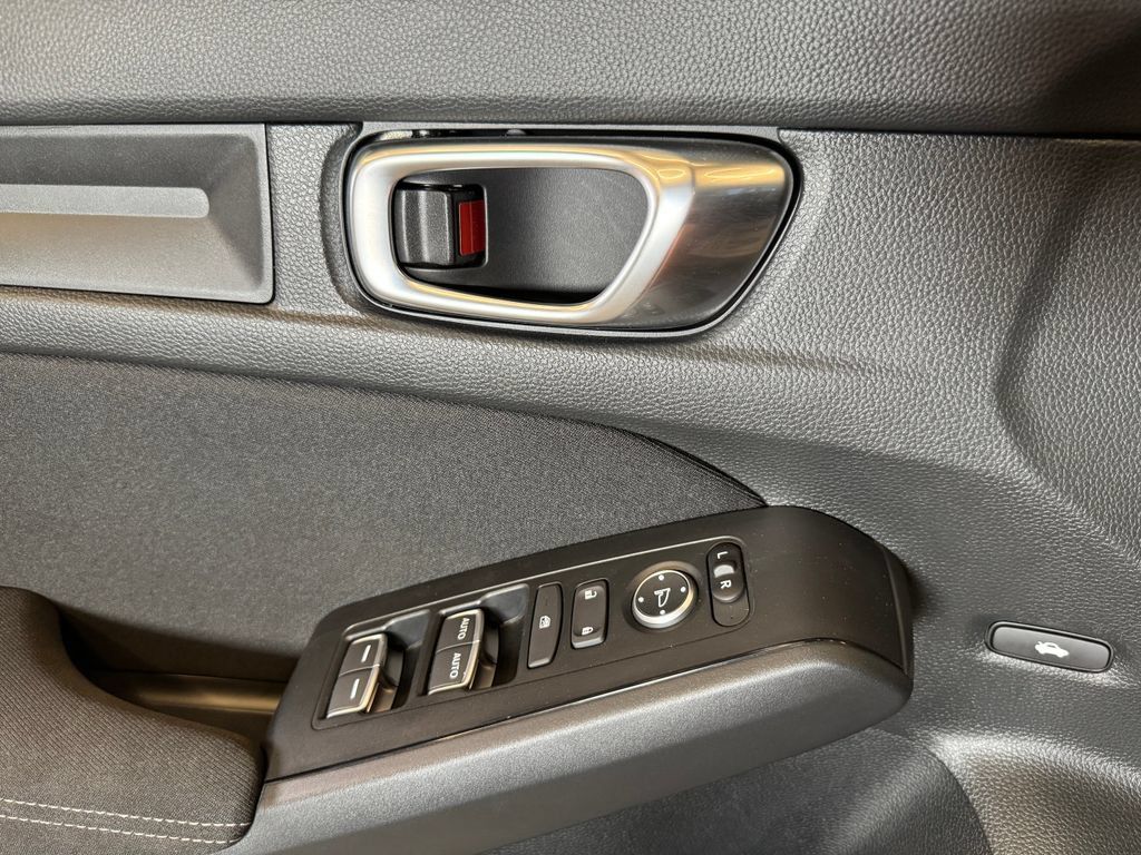 Used 2023 Honda Civic LX image 19