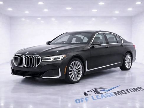 Used 2022 BMW 740i RWD image 1