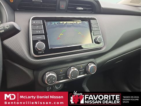 Used 2025 Nissan Kicks Play S FWD image 2