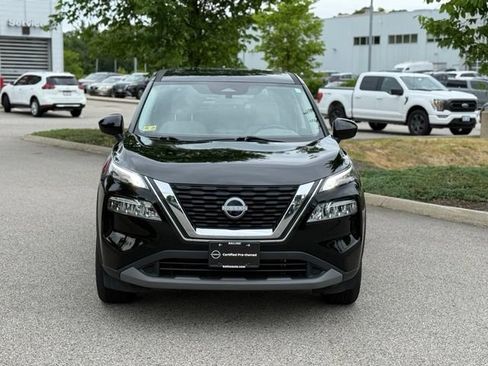 Used 2023 Nissan Rogue SV AWD/4WD image 2