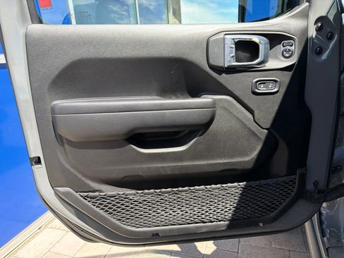 Used 2023 Jeep Wrangler Unlimited w/ 8.4" Radio Group AWD/4WD image 18