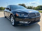 Used 2015 Volkswagen Passat 1.8T Limited Edition image 4