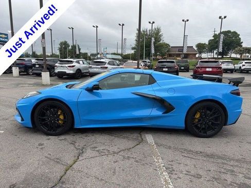 Used 2025 Chevrolet Corvette Stingray Convertible w/ 1LT RWD image 7