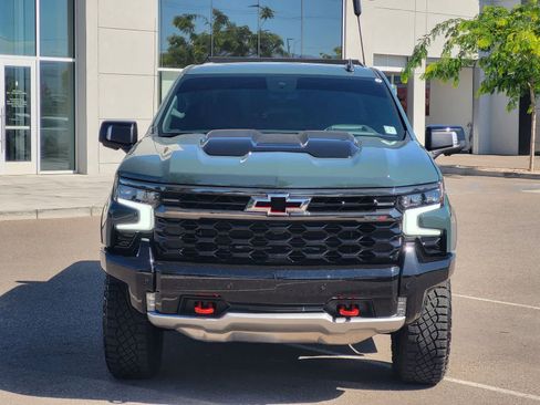 Used 2025 Chevrolet Silverado 1500 ZR2 w/ Technology Package AWD/4WD image 2