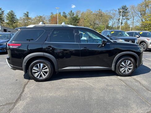 Certified 2023 Nissan Pathfinder SL AWD/4WD image 8