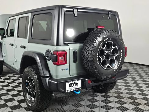 Used 2023 Jeep Wrangler Unlimited Rubicon 4xe w/ Cold Weather Group AWD/4WD image 13