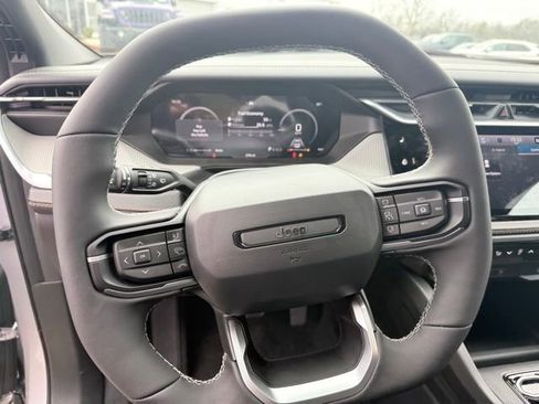 New 2026 Jeep Cherokee Limited image 11