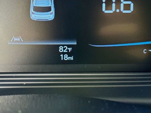 New 2026 Hyundai Venue SEL image 19