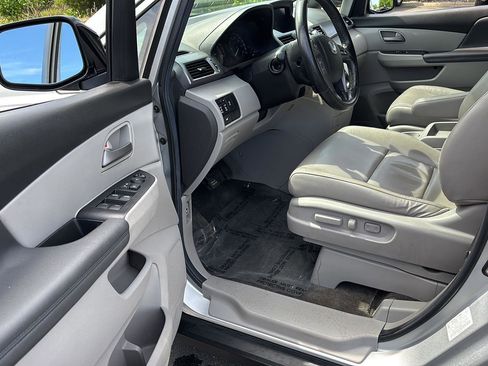 Used 2013 Honda Odyssey EX-L image 2