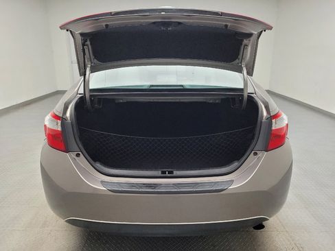 Used 2015 Toyota Corolla LE image 29