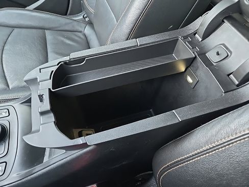 Used 2021 GMC Terrain SLT image 59