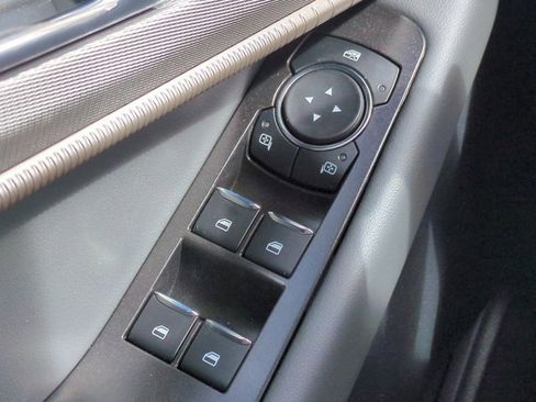 New 2026 Ford Explorer Active RWD image 23