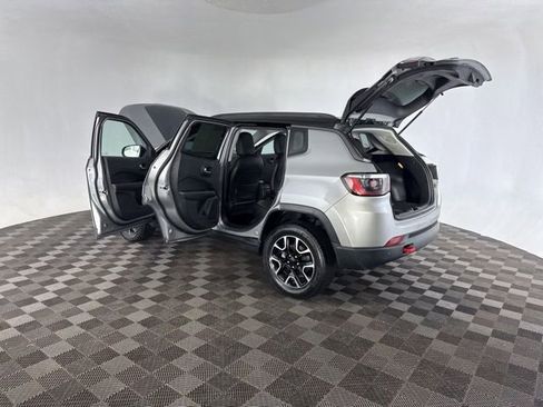 Used 2021 Jeep Compass Trailhawk image 18