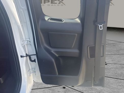 Used 2019 Toyota Tacoma SR AWD/4WD image 22