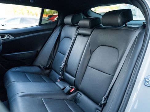 Used 2022 Kia Stinger GT1 RWD image 20