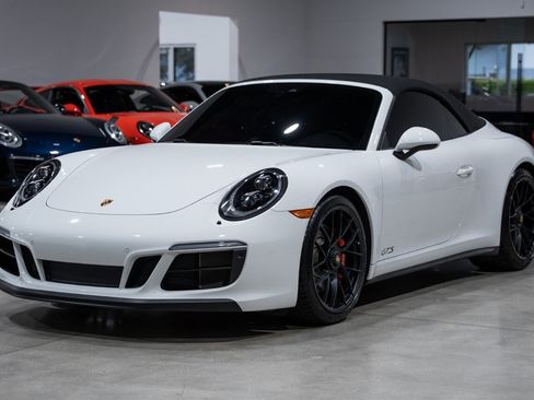 Used 2018 Porsche 911 Carrera GTS RWD image 11