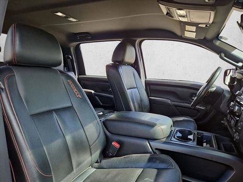 Used 2021 Nissan Titan PRO-4X w/ Pro-4x Convenience Package AWD/4WD image 19