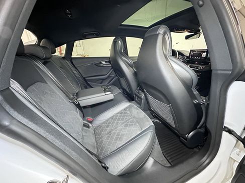 Used 2022 Audi S5 Premium image 29