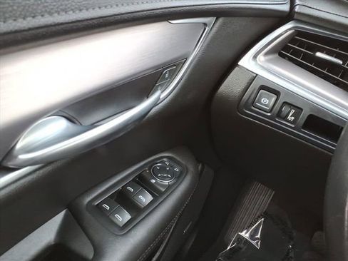 Used 2023 Cadillac XT5 Luxury image 21