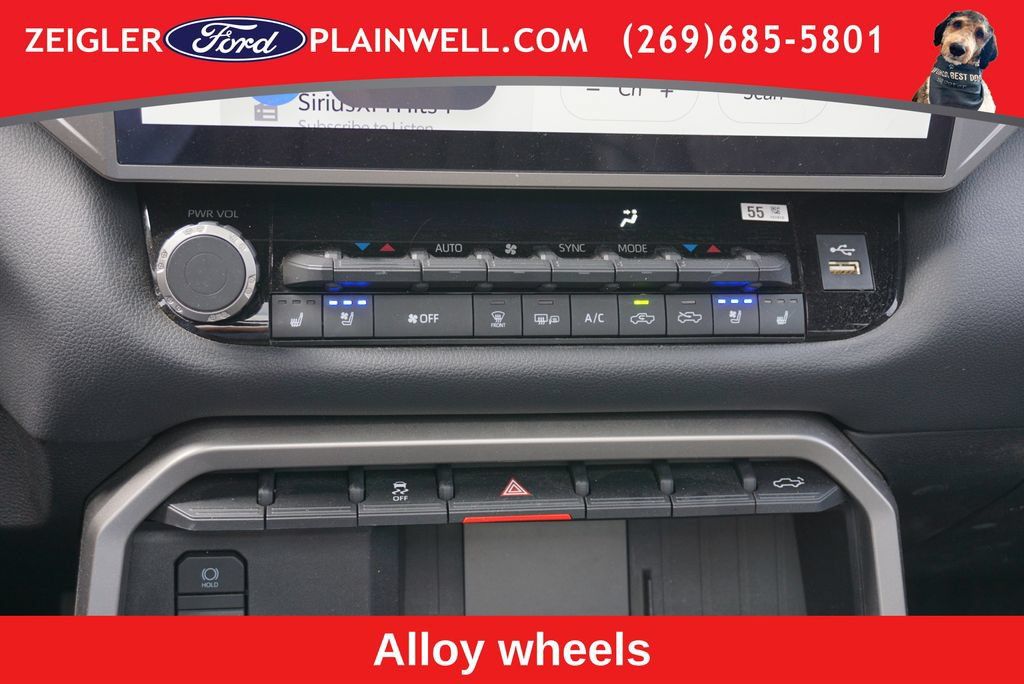 Used 2025 Toyota Tundra Limited AWD/4WD image 19