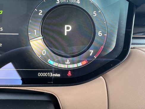 New 2026 Land Rover Range Rover Sport SE image 9