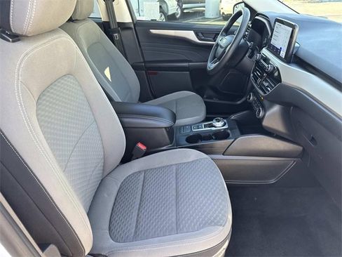 Certified 2022 Ford Escape SE image 35