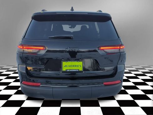 Used 2025 Jeep Grand Cherokee L Altitude image 9