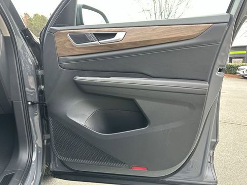 New 2026 Volkswagen Atlas SE image 32