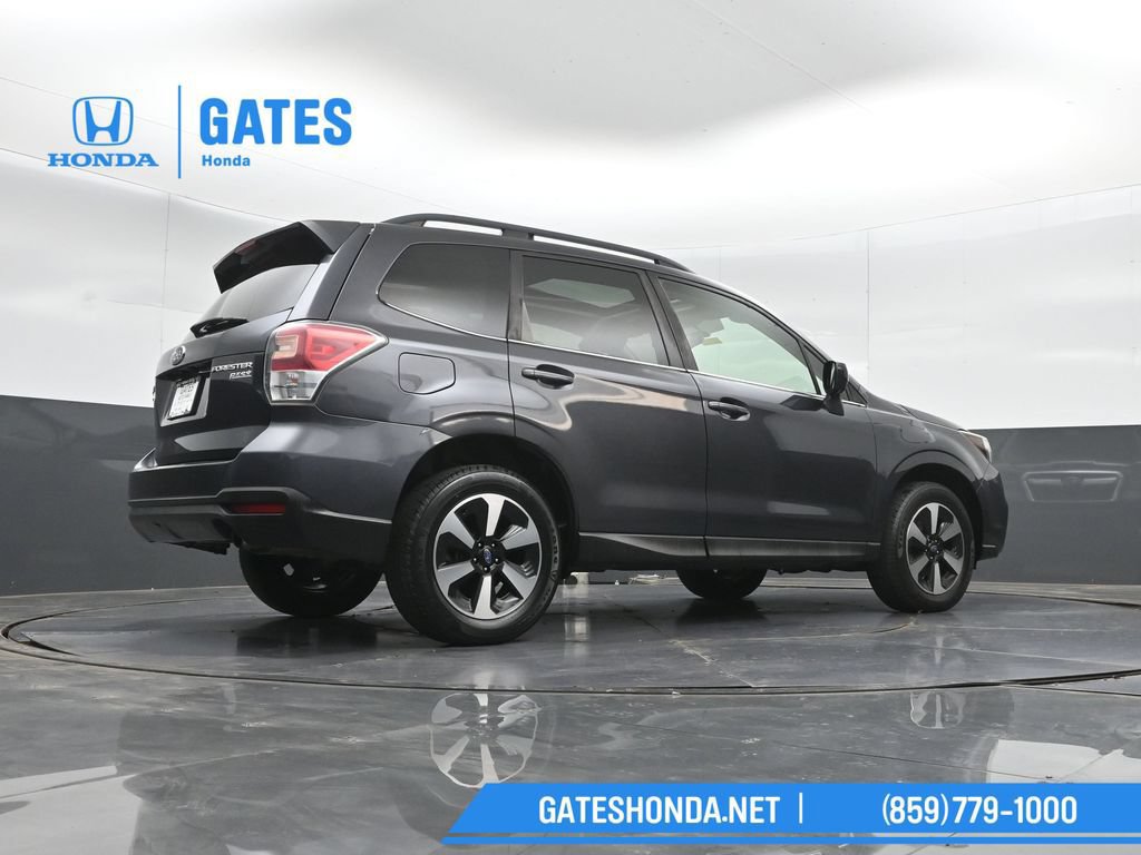 Used 2017 Subaru Forester 2.5i Limited AWD/4WD image 38