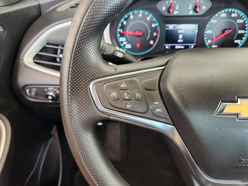 Used 2025 Chevrolet Malibu LT FWD image 30