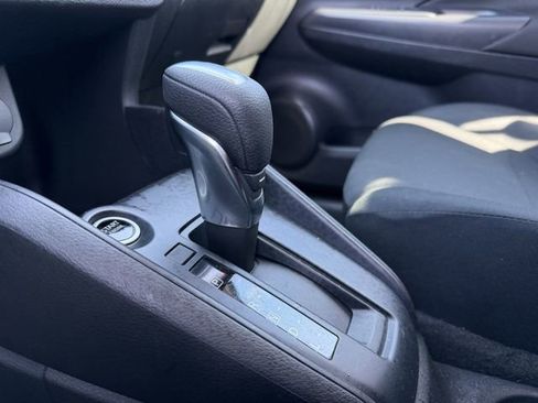 Used 2024 Nissan Kicks S image 18