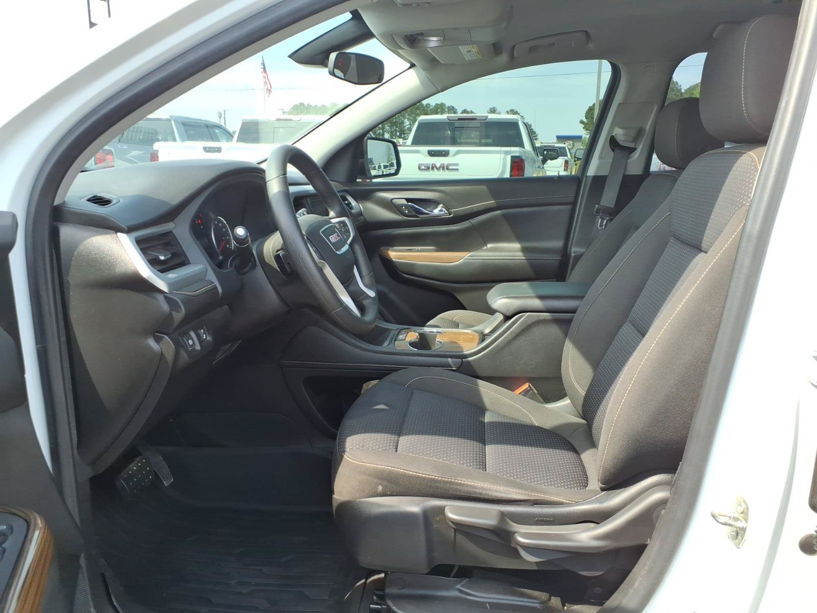 Used 2021 GMC Acadia SLE w/ Elevation Edition FWD image 16