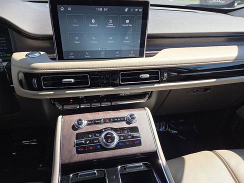 Used 2023 Lincoln Aviator Grand Touring w/ Equipment Group 301A AWD/4WD image 24